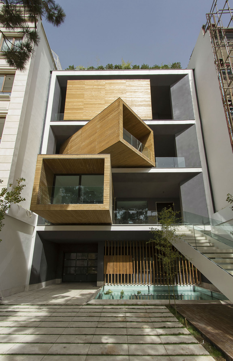 Illustration for article titled This Clever Transforming House Has Three Rotating Rooms